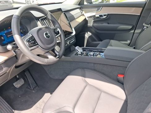 New 2026 Volvo XC90 B5 Core AWD/4WD image 7