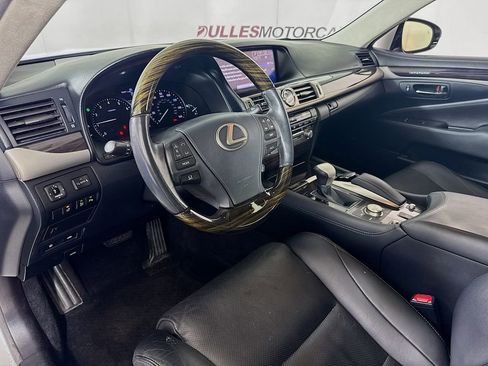 Used 2014 Lexus LS 460 AWD w/ Comfort Package image 9
