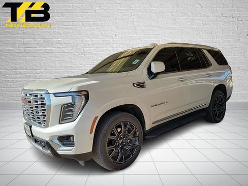 Used 2025 GMC Yukon Denali w/ Advanced Technology Package AWD/4WD image 1