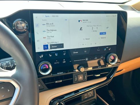 Certified 2026 Lexus NX 350 AWD w/ Accessory Package (Z2) image 13