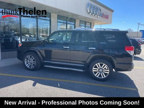 Used 2013 Toyota 4Runner Limited AWD/4WD image 3