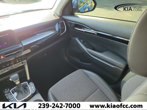 Certified 2024 Kia Seltos S FWD image 16