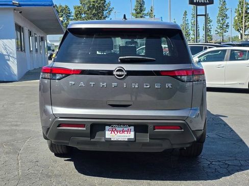 Used 2024 Nissan Pathfinder S image 7