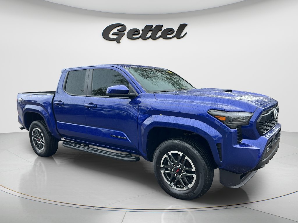 Certified 2025 Toyota Tacoma TRD Sport AWD/4WD image 3