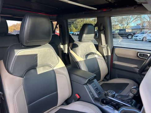 Used 2021 Ford Bronco Wildtrak image 53