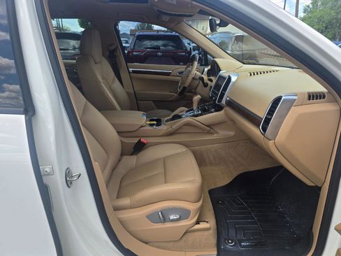 Used 2012 Porsche Cayenne S AWD/4WD image 16