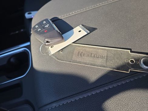 Used 2024 Chevrolet Silverado 1500 LT Trail Boss w/ LT Trail Boss Premium Package image 30