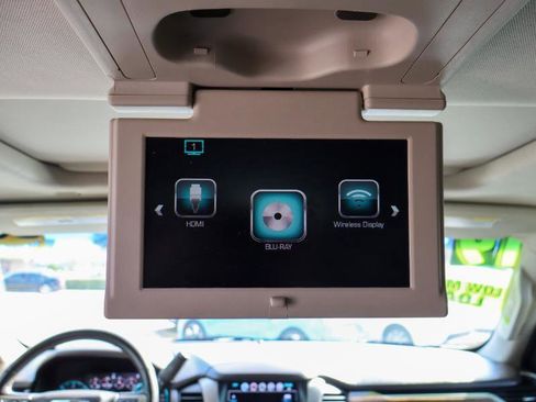 Used 2019 GMC Yukon Denali w/ Open Road Package image 17