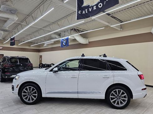 Used 2019 Audi Q7 3.0T Premium Plus AWD/4WD image 9