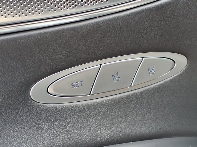 Used 2024 Genesis GV70 2.5T w/ Sport Prestige Package AWD/4WD image 11