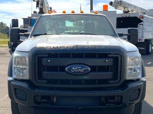 Used 2015 Ford F550 4x4 Regular Cab Super Duty image 2