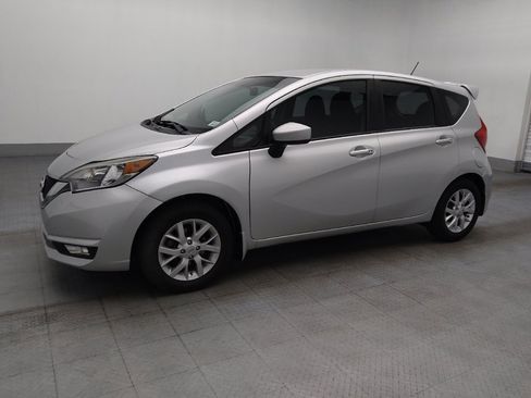 Used 2018 Nissan Versa Note SV w/ SV Special Edition Package FWD image 2