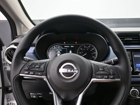 New 2025 Nissan Versa SV w/ Trunk Package FWD image 18