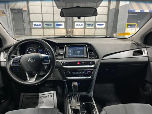 Used 2018 Hyundai Sonata SE FWD image 32