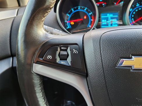 Used 2014 Chevrolet Cruze Eco image 15