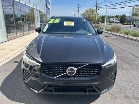 Used 2025 Volvo XC60 B5 Plus AWD/4WD image 7