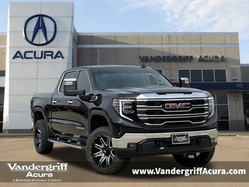 Used 2022 GMC Sierra 1500 SLT image 1