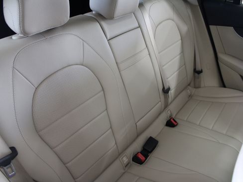 Certified 2022 Mercedes-Benz GLC 300 image 20