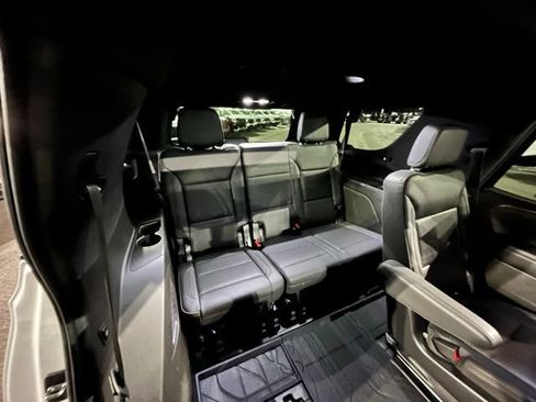 Used 2022 Chevrolet Tahoe High Country AWD/4WD image 28