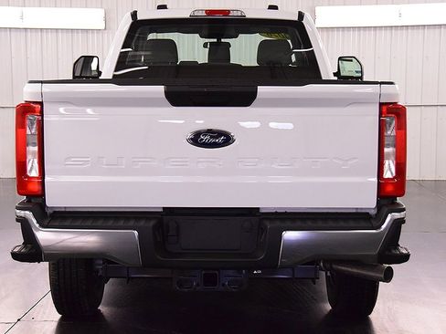 New 2026 Ford F250 XL w/ XL Chrome Package image 6