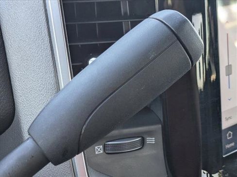 Used 2024 RAM 3500 Big Horn w/ Sport Appearance Package image 13