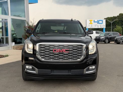 Used 2019 GMC Yukon XL Denali w/ Denali Ultimate Package RWD image 8