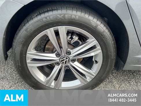 Used 2023 Volkswagen Jetta SE image 21