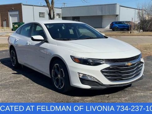 Used 2024 Chevrolet Malibu LT image 2