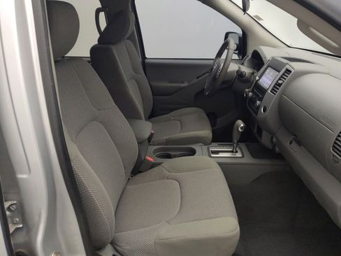 Used 2019 Nissan Frontier SV image 21