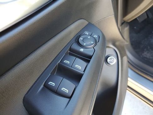 New 2026 Buick Envista Preferred image 17