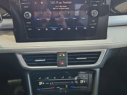 New 2026 Volkswagen Taos SE AWD/4WD image 29
