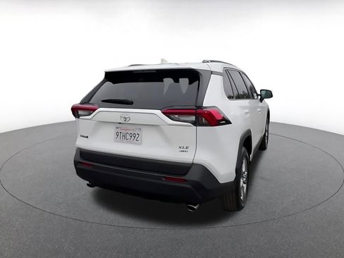 Used 2025 Toyota RAV4 XLE image 14