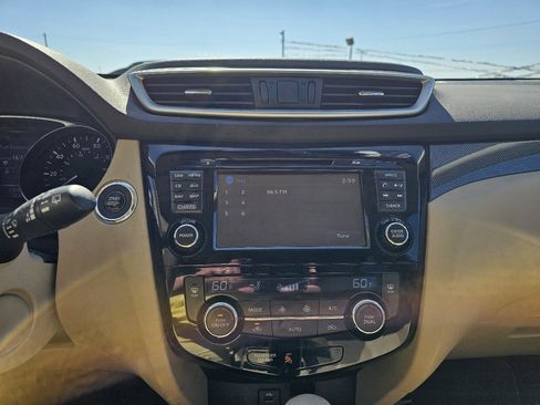 Used 2014 Nissan Rogue SL w/ SL Premium Package image 14