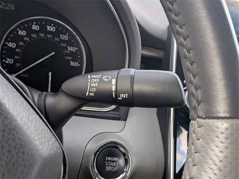 Used 2020 Toyota Avalon Limited image 32