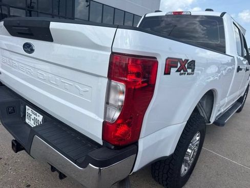 Used 2021 Ford F250 XL w/ STX Appearance Package AWD/4WD image 3