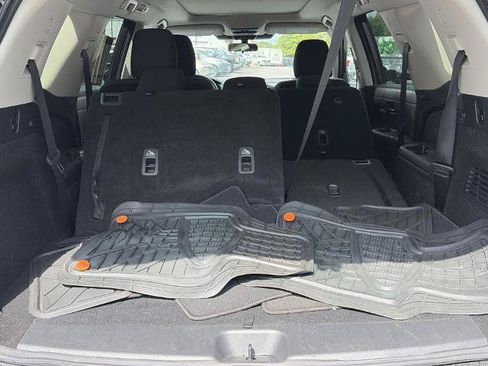 Certified 2025 Nissan Pathfinder SV w/ SV Premium Package AWD/4WD image 27