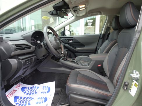 Used 2024 Subaru Crosstrek 2.5i Limited w/ Crosstrek Mirror Package AWD/4WD image 8