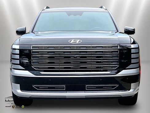 Used 2026 Hyundai Palisade Calligraphy AWD/4WD image 3