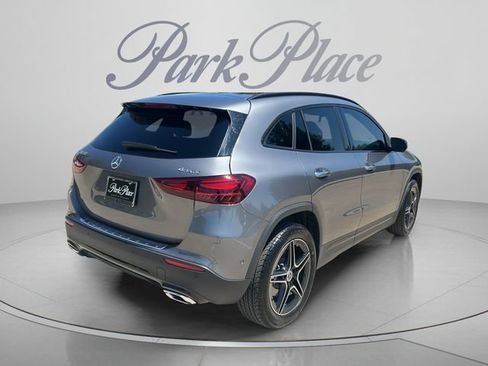 Used 2026 Mercedes-Benz GLA 250 4MATIC image 5