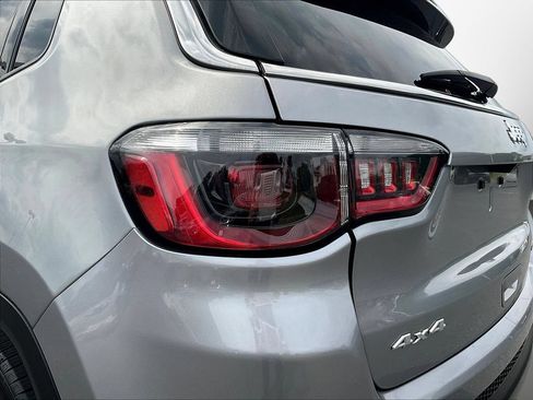 Used 2024 Jeep Compass Latitude AWD/4WD image 26