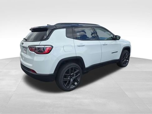 Used 2026 Jeep Compass Limited AWD/4WD image 5