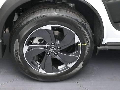 New 2026 Nissan Rogue SV image 5