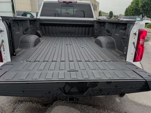 Used 2022 Chevrolet Silverado 3500 High Country w/ LPO, Hitch Package AWD/4WD image 13