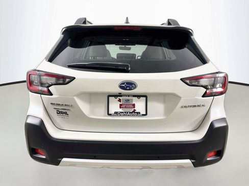 Used 2024 Subaru Outback Limited AWD/4WD image 12