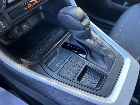 Certified 2025 Toyota RAV4 XLE AWD/4WD image 38