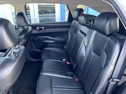 Used 2021 Kia Sorento S AWD/4WD image 9