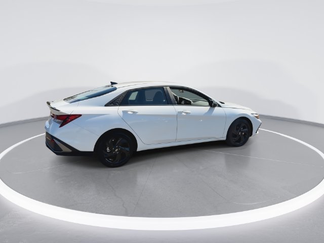 Used 2026 Hyundai Elantra Sport w/ Cargo Package FWD image 9