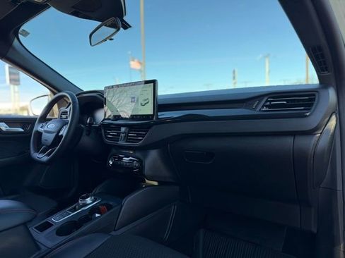 Used 2025 Ford Escape ST-Line w/ Tech Pack #1 image 13