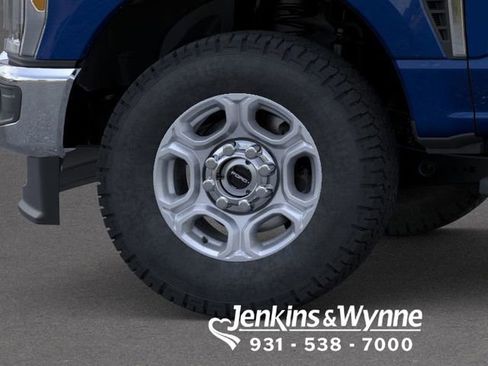 New 2026 Ford F250 XLT w/ FX4 Off-Road Package AWD/4WD image 19