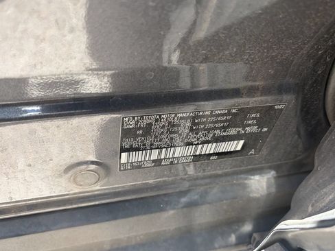 Used 2022 Toyota RAV4 LE AWD/4WD image 14